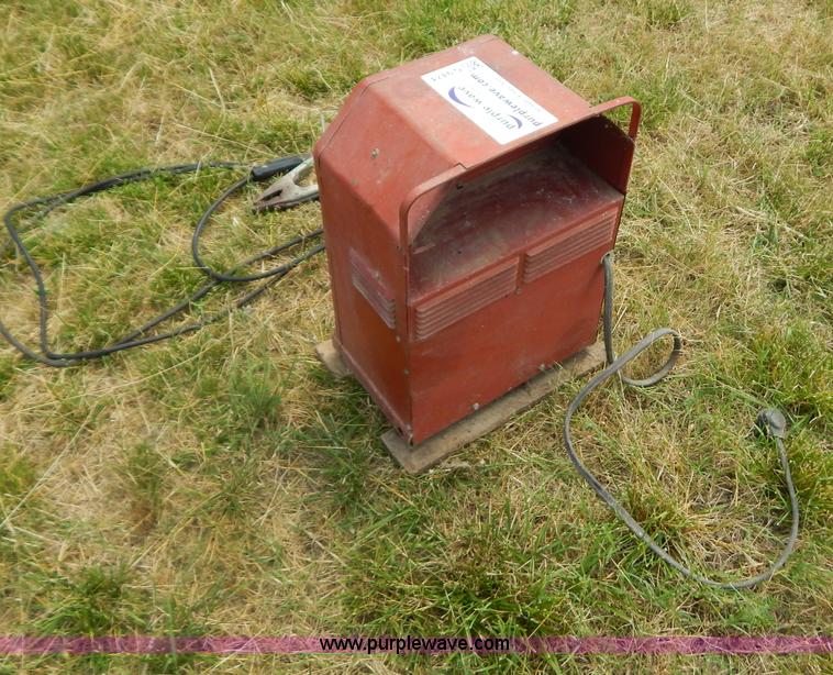 image for item G9474 Lincoln Electric AC-255-S arc welder