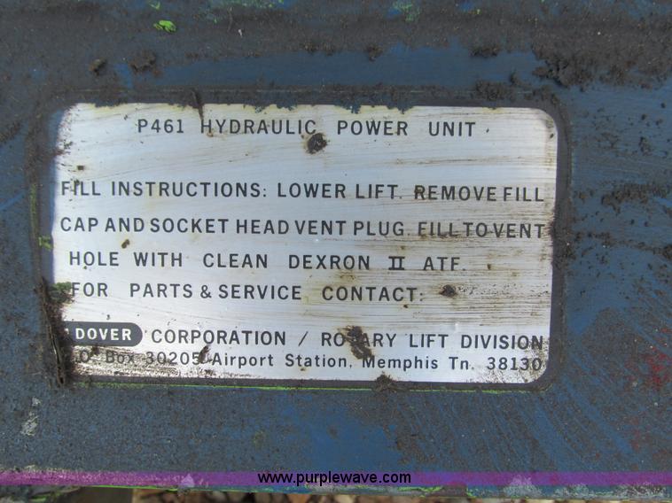 image for item G9477 Two post vehicle lift