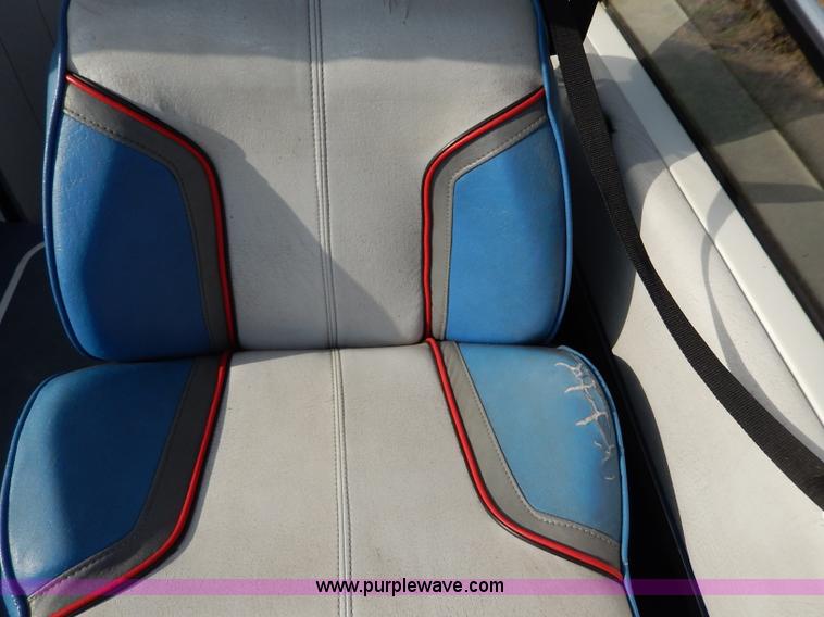 image for item H3018 1987 Bayliner 23'L boat