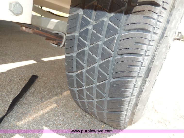 image for item H3020 1993 Bayliner 18' boat