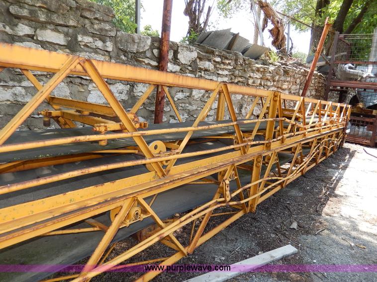 image for item H3029 Morgan paving operations side discharge conveyor