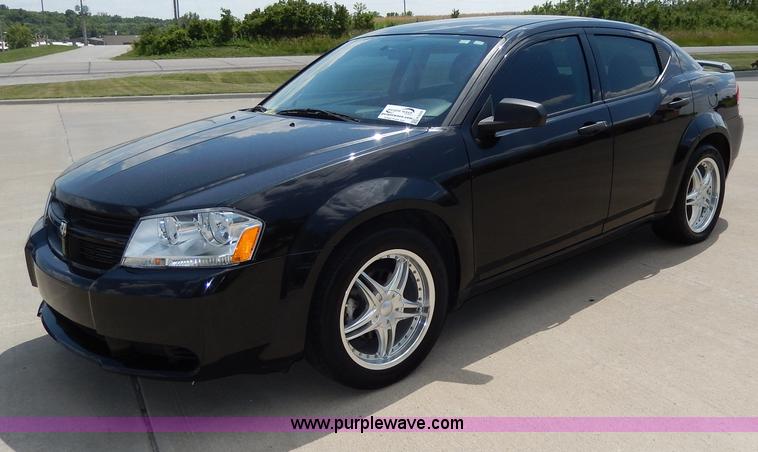 image for item H3039 2010 Dodge Avenger SXT