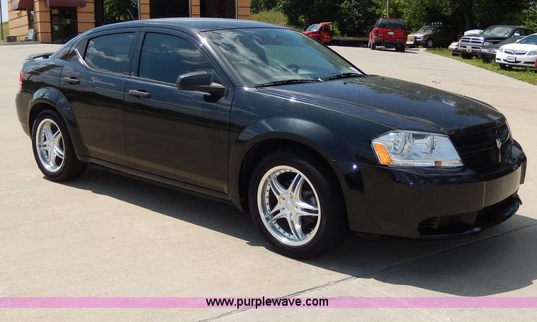 image for item H3039 2010 Dodge Avenger SXT