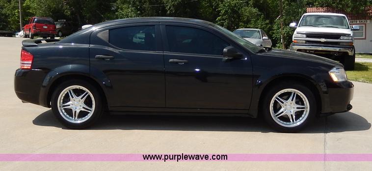 image for item H3039 2010 Dodge Avenger SXT