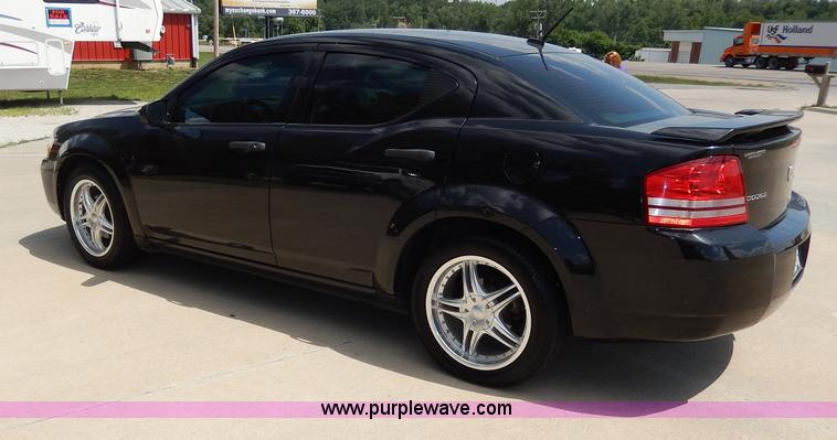 image for item H3039 2010 Dodge Avenger SXT