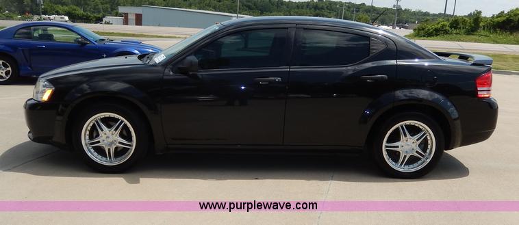 image for item H3039 2010 Dodge Avenger SXT