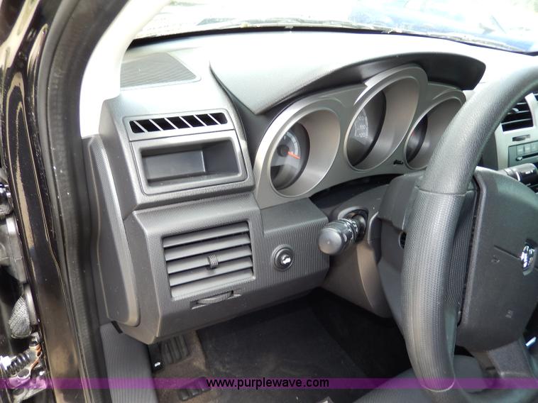 image for item H3039 2010 Dodge Avenger SXT