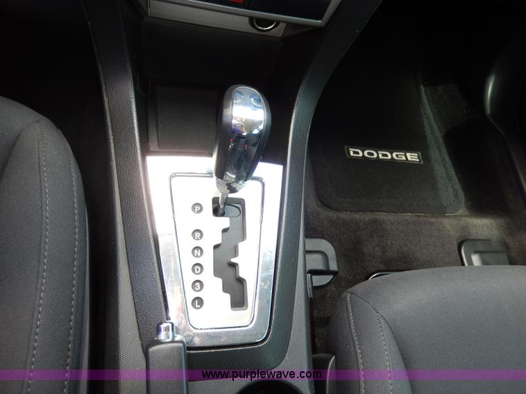 image for item H3039 2010 Dodge Avenger SXT