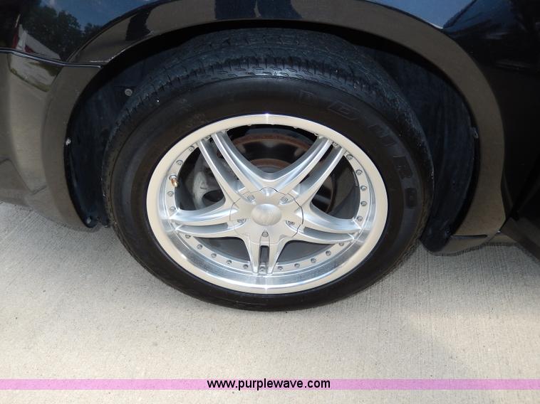 image for item H3039 2010 Dodge Avenger SXT