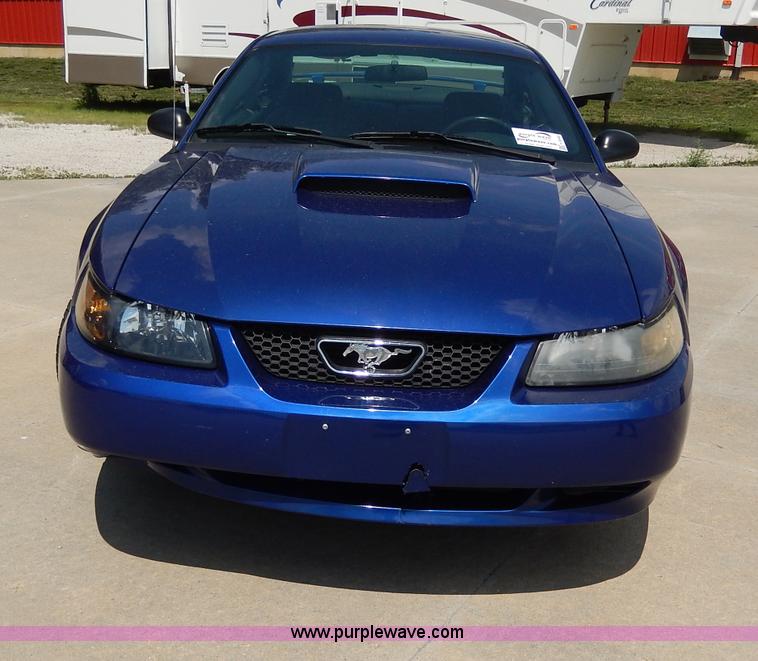 image for item H3040 2003 Ford Mustang
