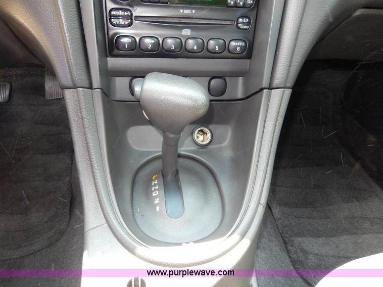 image for item H3040 2003 Ford Mustang