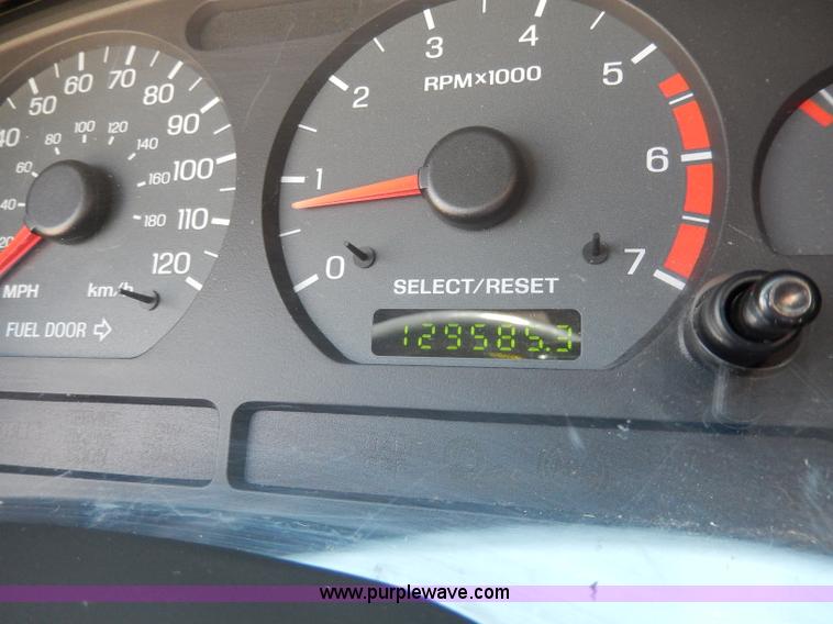 image for item H3040 2003 Ford Mustang