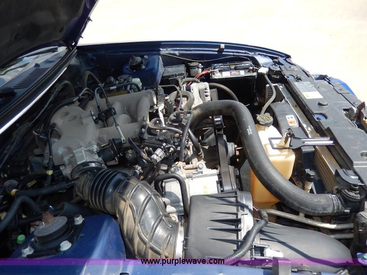 image for item H3040 2003 Ford Mustang