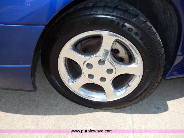 image for item H3040 2003 Ford Mustang