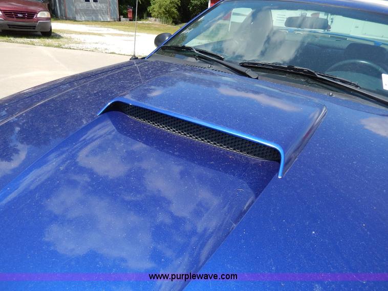 image for item H3040 2003 Ford Mustang