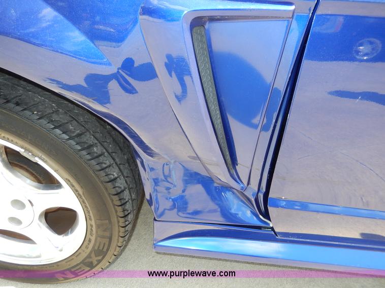 image for item H3040 2003 Ford Mustang