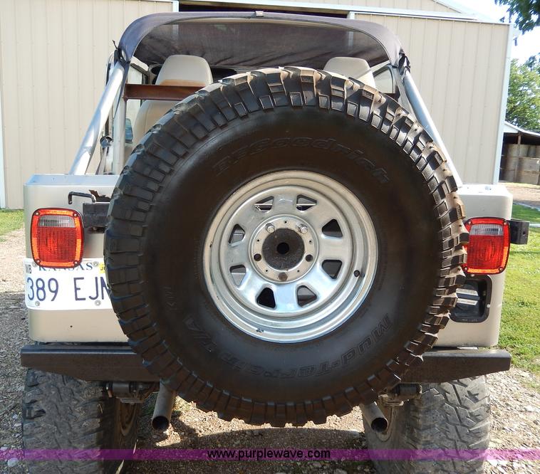 image for item H3044 1978 Jeep CJ