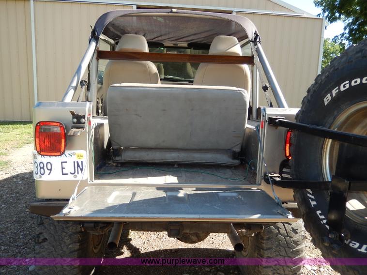 image for item H3044 1978 Jeep CJ