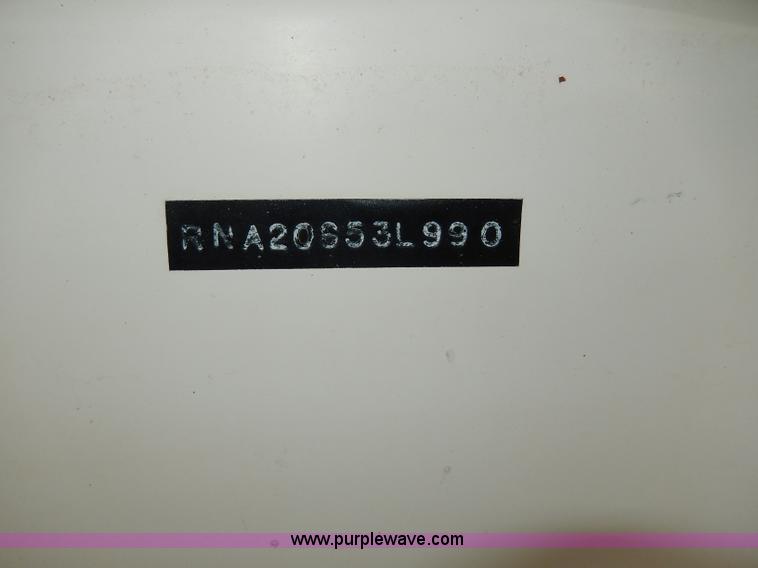 image for item H3061 1990 Reinell 22' boat