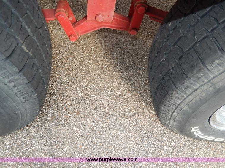 image for item H3061 1990 Reinell 22' boat