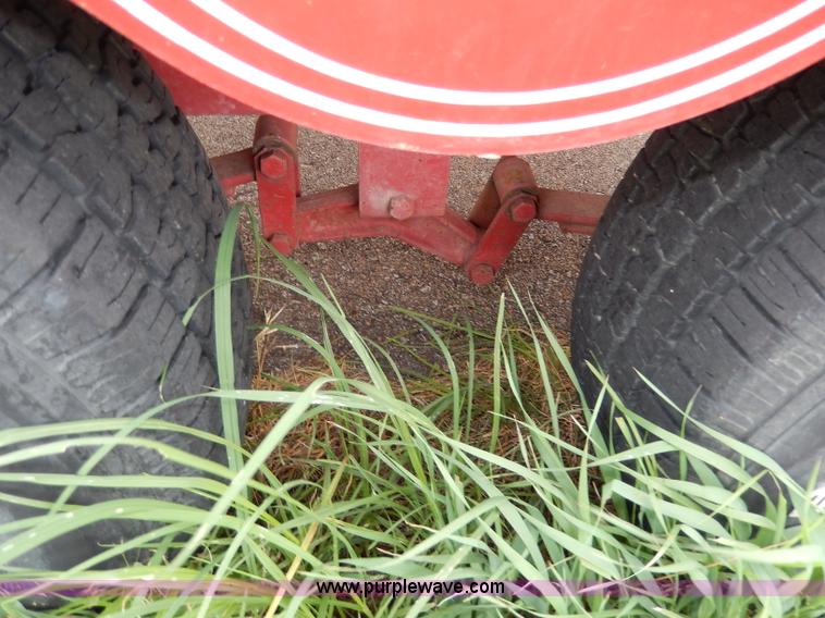 image for item H3061 1990 Reinell 22' boat