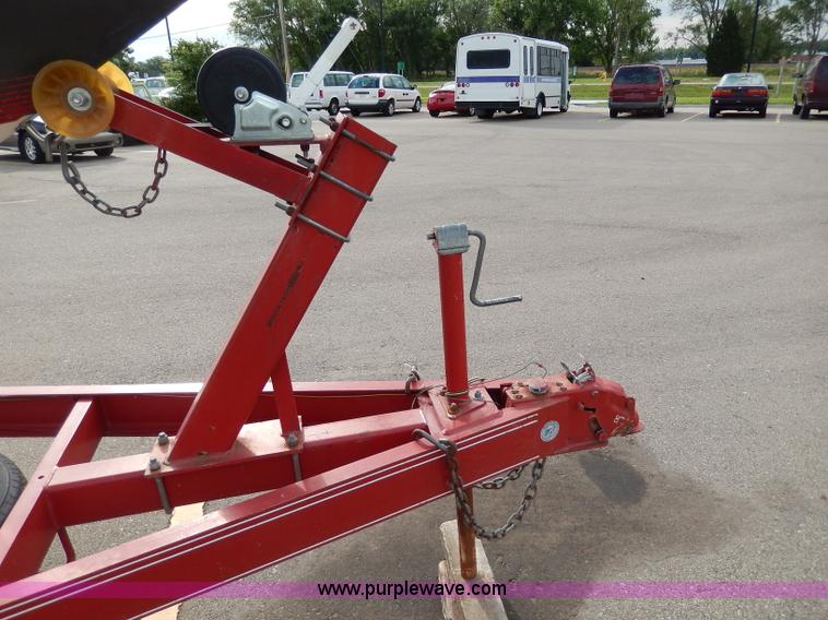 image for item H3061 1990 Reinell 22' boat