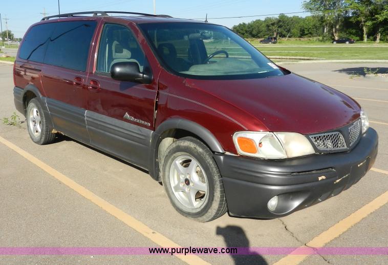 image for item H3075 2001 Pontiac Montana van