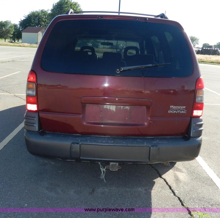 image for item H3075 2001 Pontiac Montana van