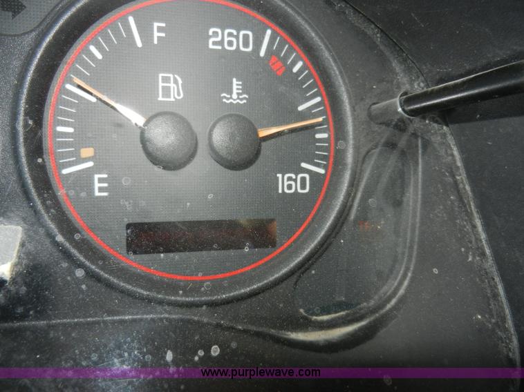 image for item H3075 2001 Pontiac Montana van