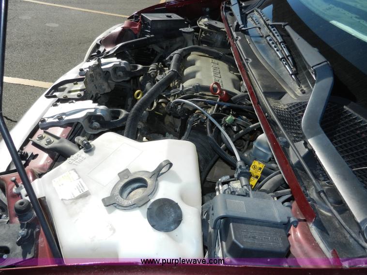 image for item H3075 2001 Pontiac Montana van