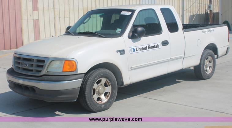image for item H3512 2004 Ford F150 Heritage XLT SuperCab pickup truck