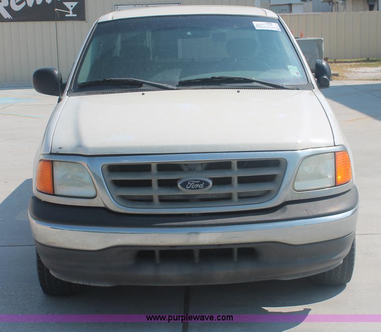 image for item H3512 2004 Ford F150 Heritage XLT SuperCab pickup truck