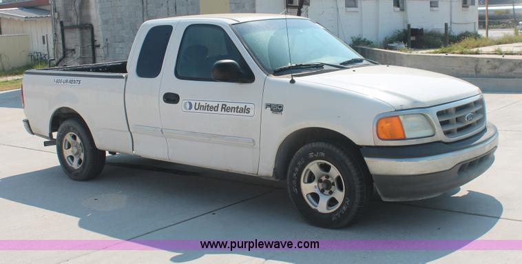 image for item H3512 2004 Ford F150 Heritage XLT SuperCab pickup truck