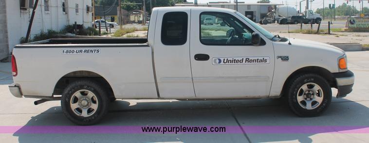 image for item H3512 2004 Ford F150 Heritage XLT SuperCab pickup truck