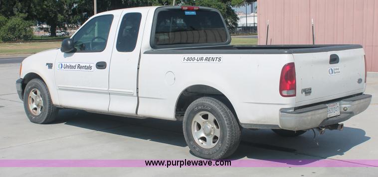 image for item H3512 2004 Ford F150 Heritage XLT SuperCab pickup truck