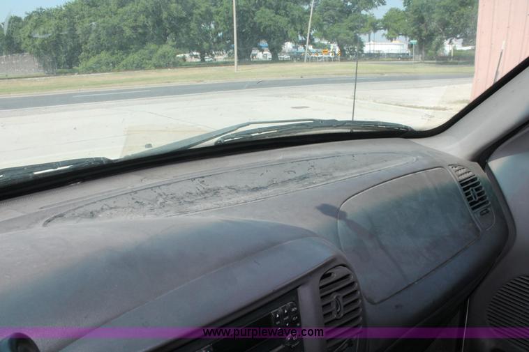 image for item H3512 2004 Ford F150 Heritage XLT SuperCab pickup truck