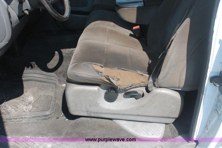 image for item H3512 2004 Ford F150 Heritage XLT SuperCab pickup truck