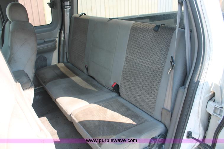 image for item H3512 2004 Ford F150 Heritage XLT SuperCab pickup truck