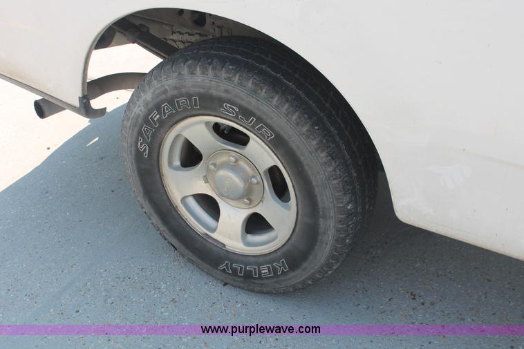 image for item H3512 2004 Ford F150 Heritage XLT SuperCab pickup truck