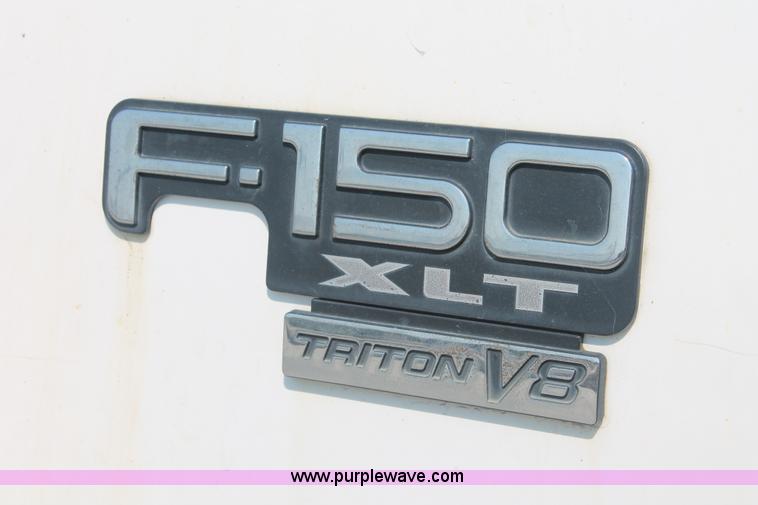 image for item H3512 2004 Ford F150 Heritage XLT SuperCab pickup truck