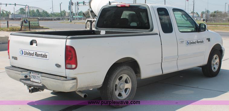 image for item H3513 2003 Ford F150 XLT SuperCab pickup truck