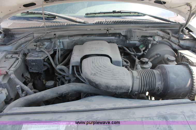 image for item H3513 2003 Ford F150 XLT SuperCab pickup truck