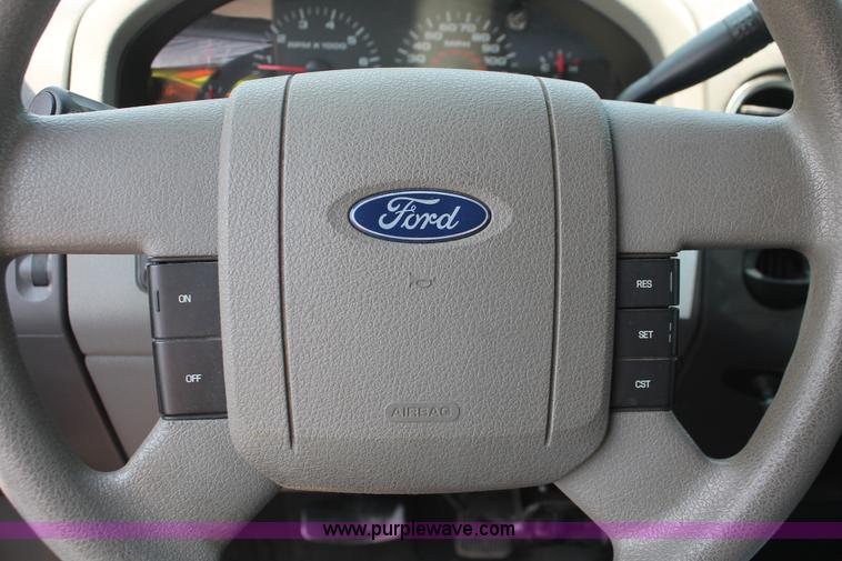 image for item H3514 2007 Ford F150 XLT SuperCab pickup truck