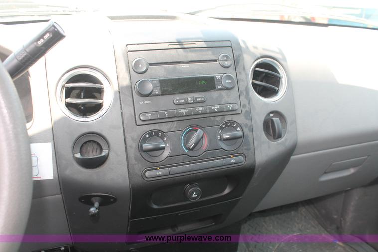 image for item H3514 2007 Ford F150 XLT SuperCab pickup truck