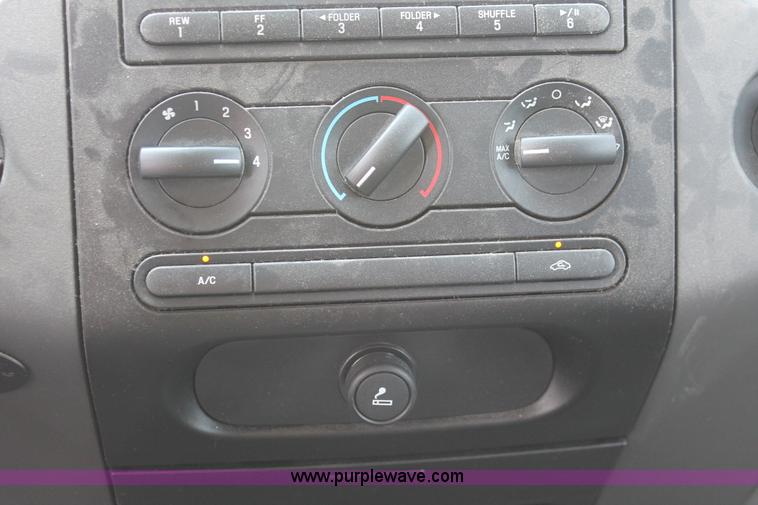 image for item H3514 2007 Ford F150 XLT SuperCab pickup truck