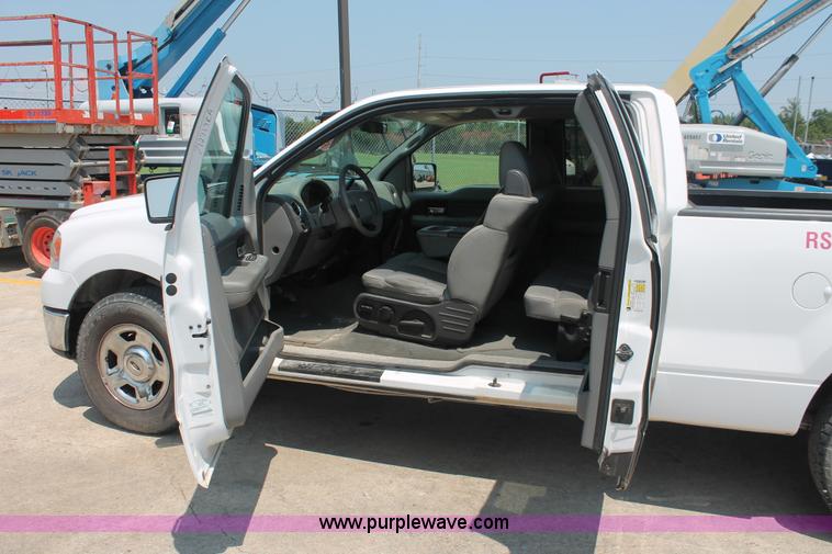 image for item H3514 2007 Ford F150 XLT SuperCab pickup truck