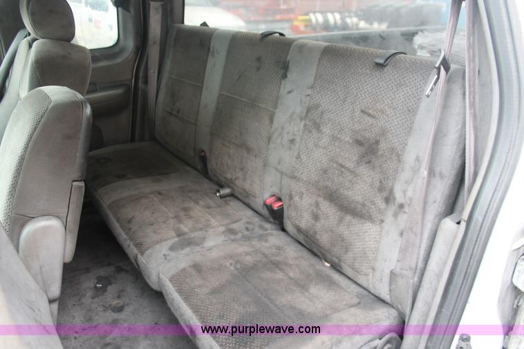 image for item H3515 2002 Ford F150 XLT SuperCab pickup truck