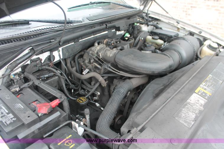 image for item H3515 2002 Ford F150 XLT SuperCab pickup truck