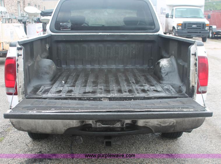 image for item H3515 2002 Ford F150 XLT SuperCab pickup truck