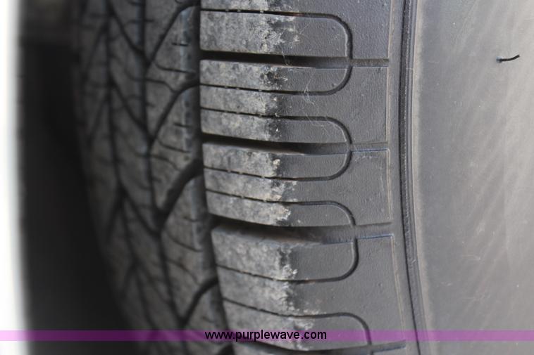 image for item H6556 1994 Lincoln Town Car Executive limousine